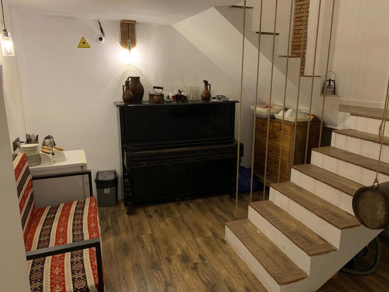 Hotel Baratashvili 12 Τυφλίδα Εξωτερικό φωτογραφία