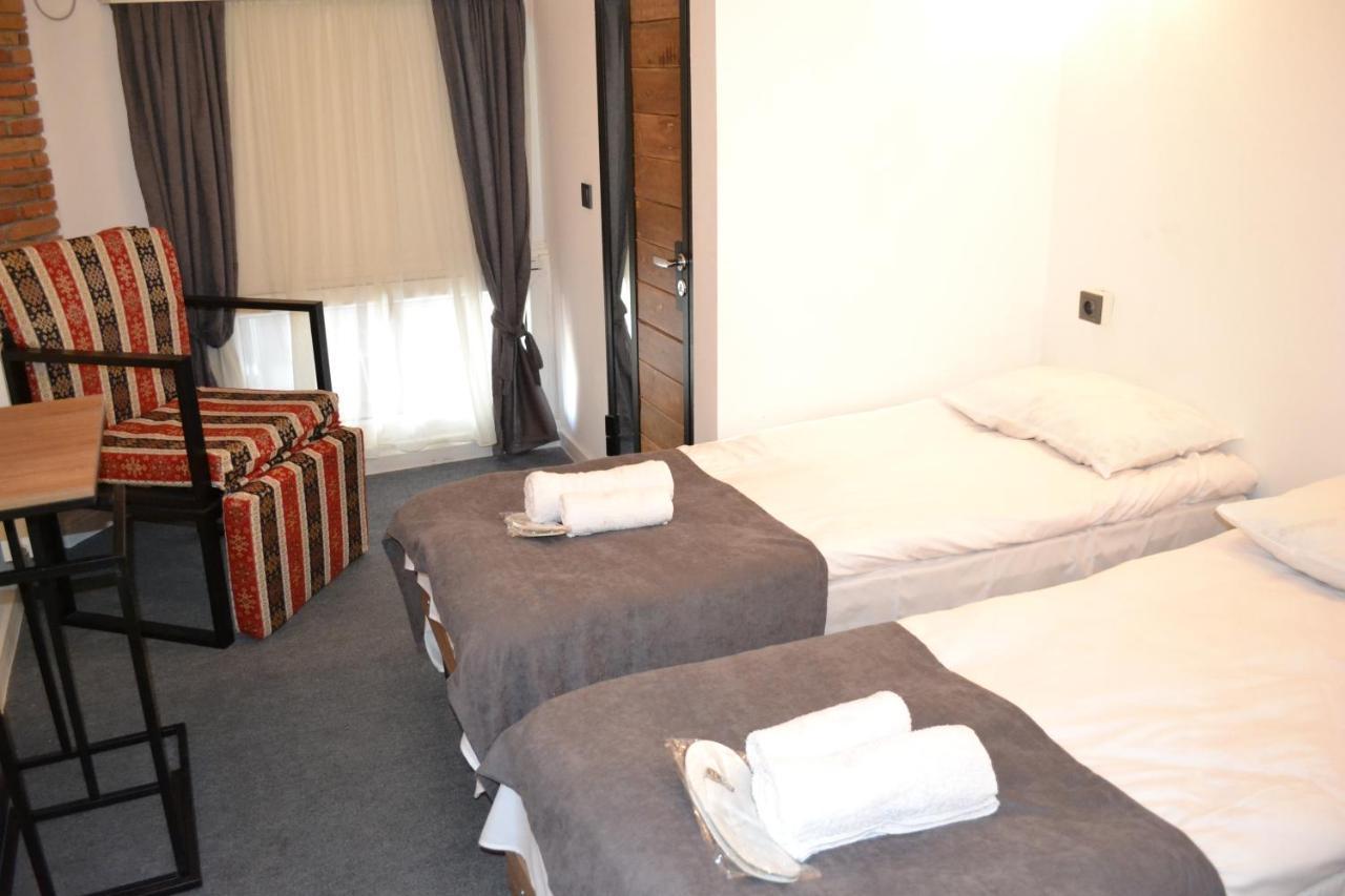 Hotel Baratashvili 12 Τυφλίδα Εξωτερικό φωτογραφία